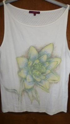 DEBARDEUR BLANC FLEUR AU CENTERE MARQUE SOLOLA TAILLE 42 TBE - Photo 1/3
