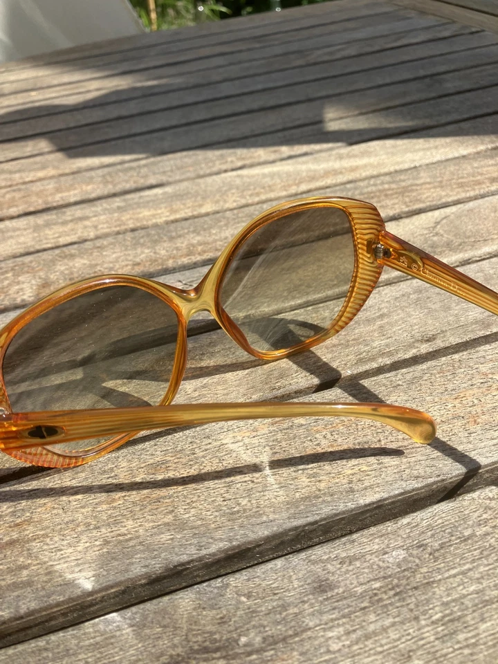 Lunette de Soleil Christian Dior FEMME  ANCIENNE VINTAGE SIGNE - Photo 3/4