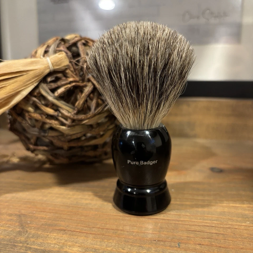 Cepillo Art of Shaving Punta Plateada Pure Badger NUEVO SIN CAJA. Foto 2 de 4