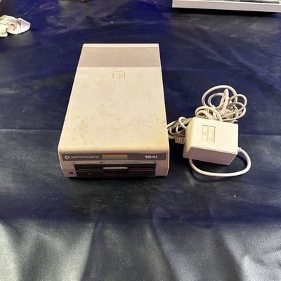 VINTAGE COMMODORE COMPUTER FLOPPY DISK DRIVE VIC-1541