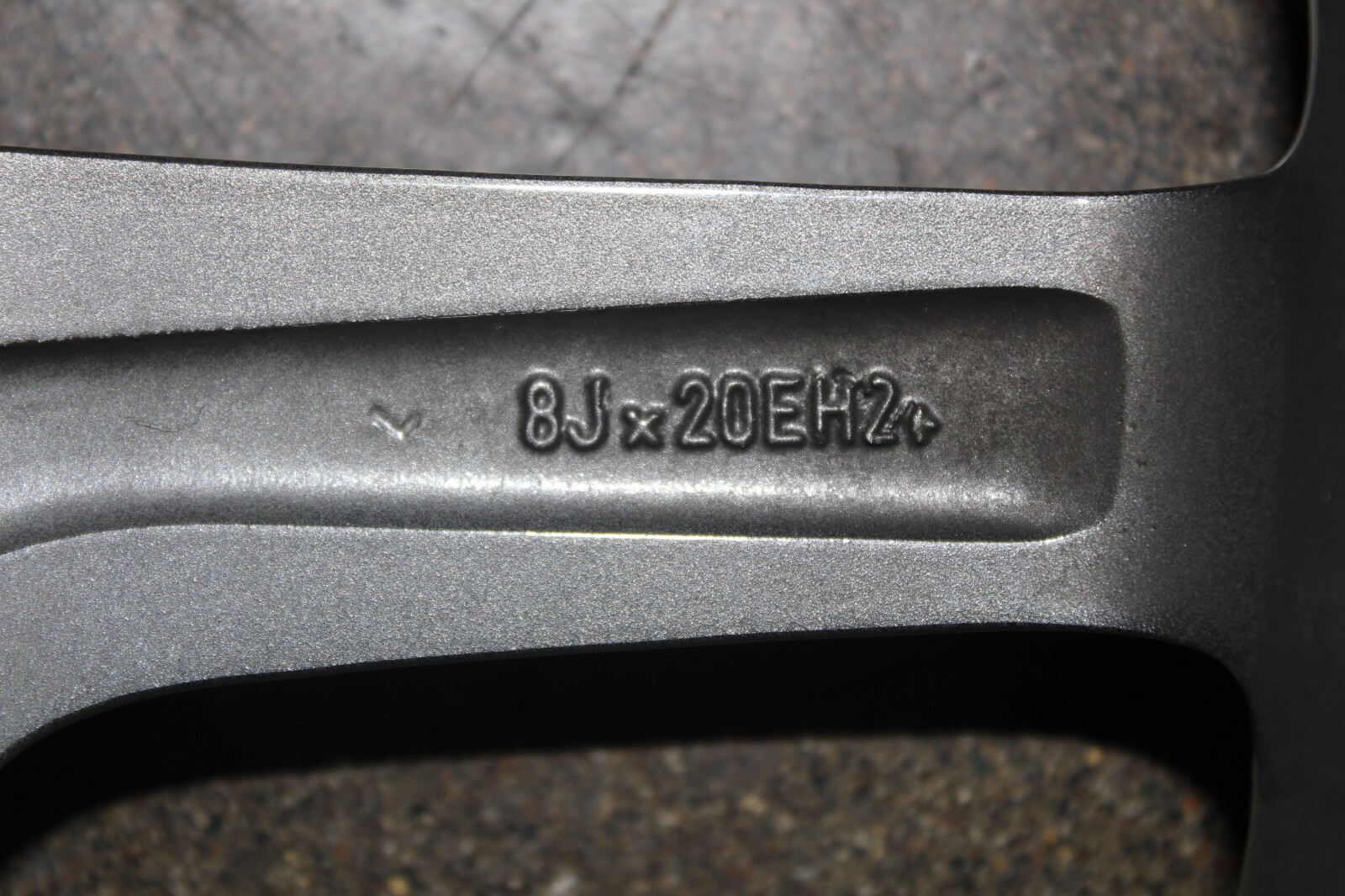Ferrari California, Front Wheel, Curb Rash, Used, P/N 242156