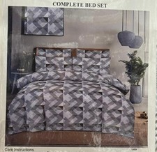 4 Piece Complete Modern Bedding Set Soft Breathable Duvet Set All Season UK Size