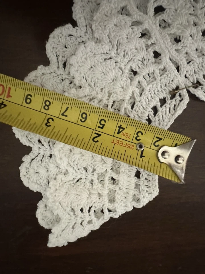 Collar de ganchillo de encaje hecho a mano vintage crema festoneado encaje ganchillo ¡Hermoso! Foto 2 de 4