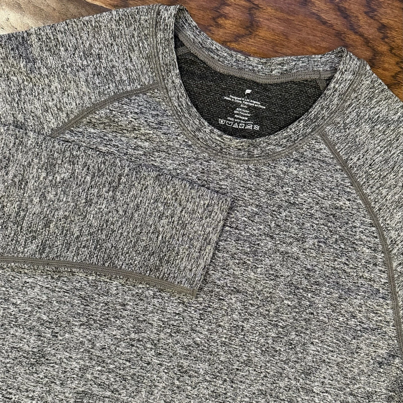 Fabletics Men’s Gym Shirt Gray Performance Training Long Sleeve Large Nylon