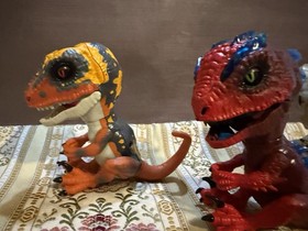 Fingerlings Untamed Raptor Interactive Electronic Pet Dinosaur LOT of 3