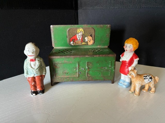 dolls vintage all bisque Annie, Warbucks,Sandy and metal stove