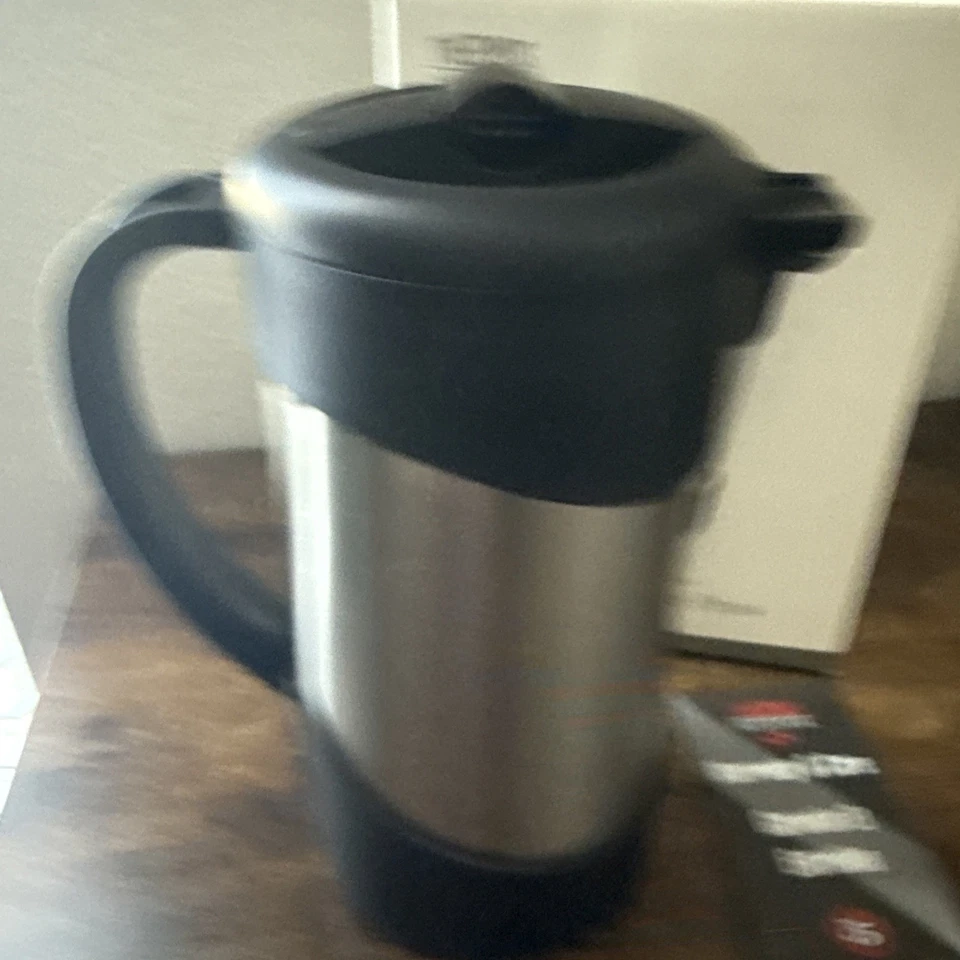 Thermos Vacuum Insulated Stainless Steel Gourmet Coffee Press, 34 Ounce in Box - Image 2 of 4