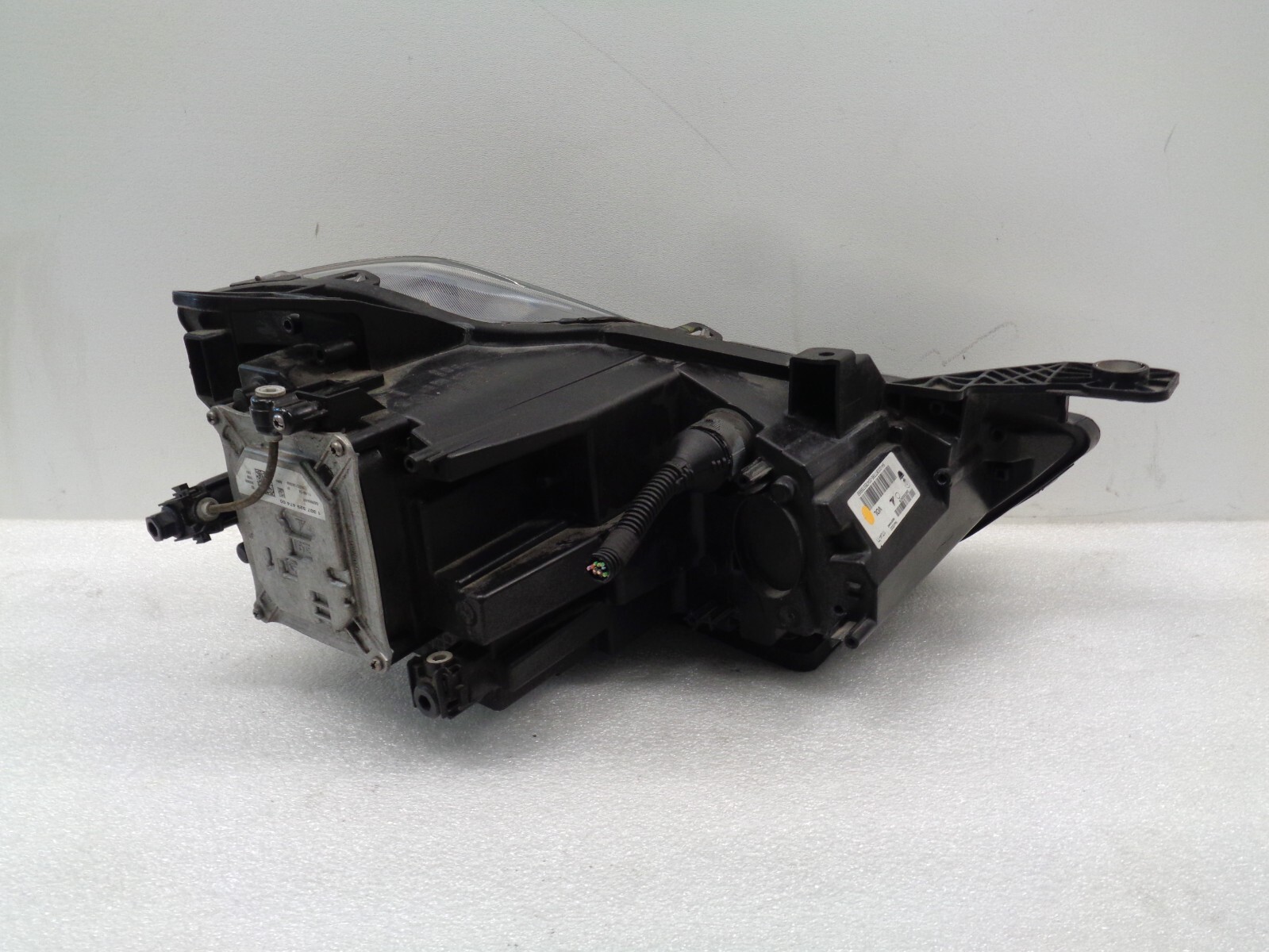 2014-2017 Maserati Ghibli Left Driver Non-AFS Xenon HID Headlight OEM AK240244