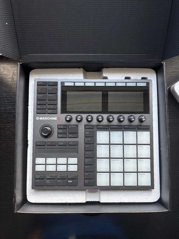 Native Instruments MASCHINE+ MIDI - Excellent Condition - FREE SHIPPING ✅ - Image 3 of 4