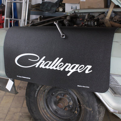 Dodge Challenger Fender Gripper Cover Kotflügel Schutz Schoner Antirutschmatte