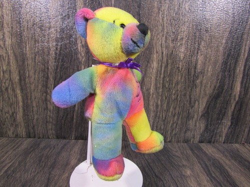 2003 Symbolz 8"" peluche berretto orso cravatta giocattolo tintura multicolore Washington DC" - Foto 6 di 11