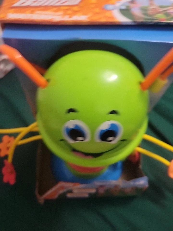 Banzai Wigglin' Pilar de Agua Patio Trasero Exterior Niños Divertido Aspersor de Agua Verano Foto 3 de 4