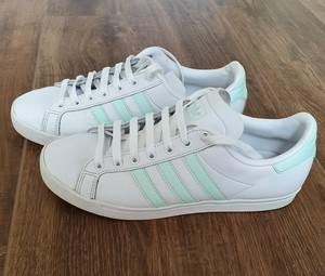 ladies white adidas trainers