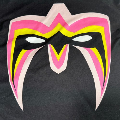 UA WWE Ultimate Warrior "Parts Unknown" Under Armour Compression Shirt Size M - Foto 3 di 21