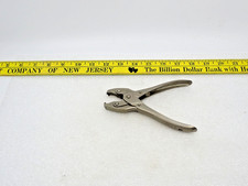 Vintage Rare Heyco No.-25 Strain Relief Bushing Assembly 6 Pliers Vintage Rare Heyco No.-25 Strain Relief Bushing Assembly 6 Pliers