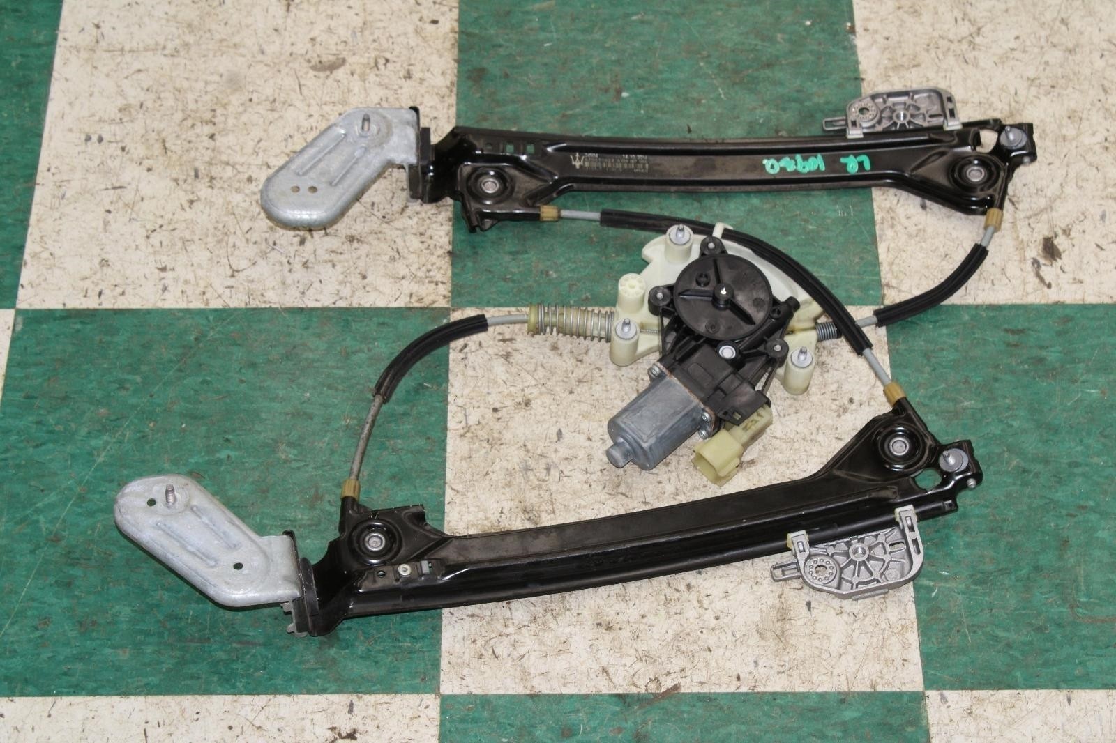 Maserati Ghibli 2014-2017 Rear Left Window regulator