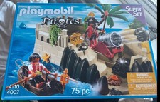 BNWT Playmobil 4007 Super Set Pirates' Cove