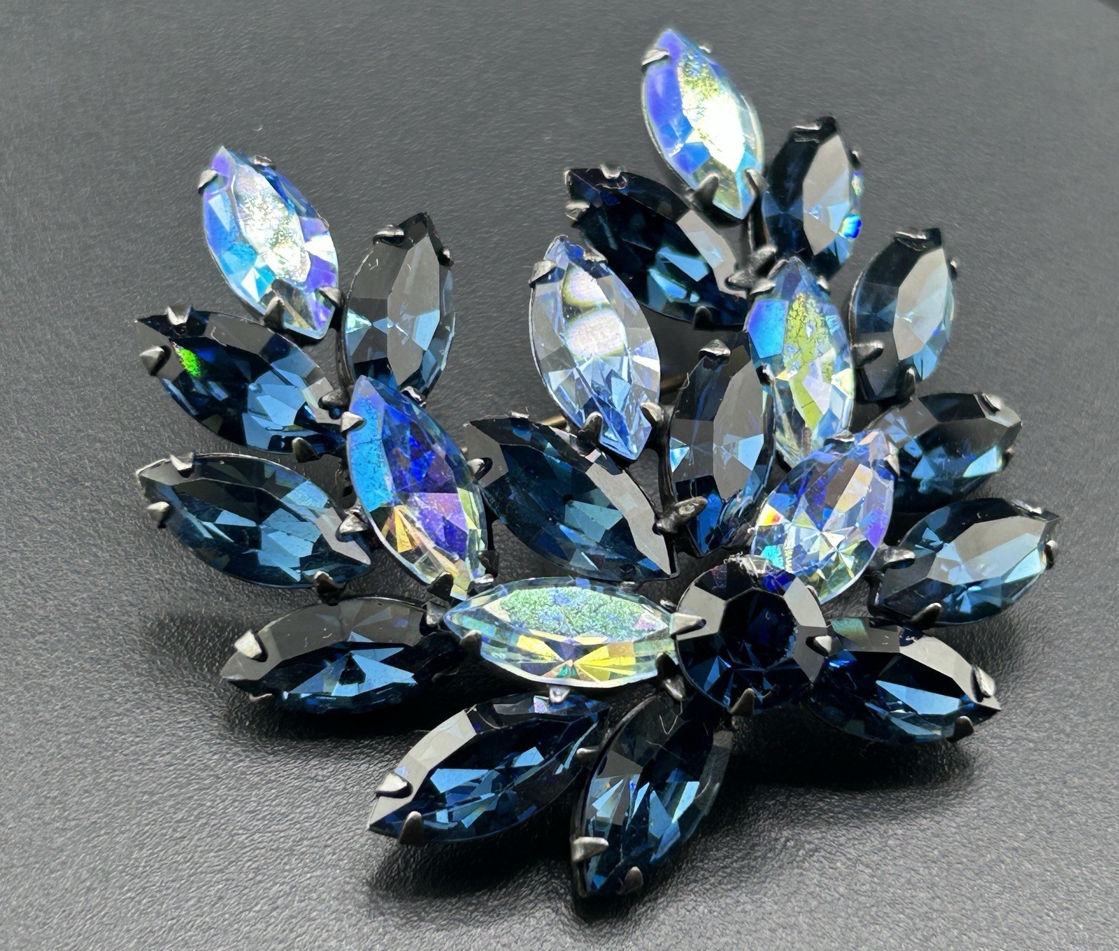 Possible Unsigned Regency Blue Prong Set Navette … - image 4