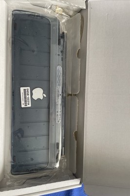 Apple Pro Keyboard M2452 USB VERPACKT