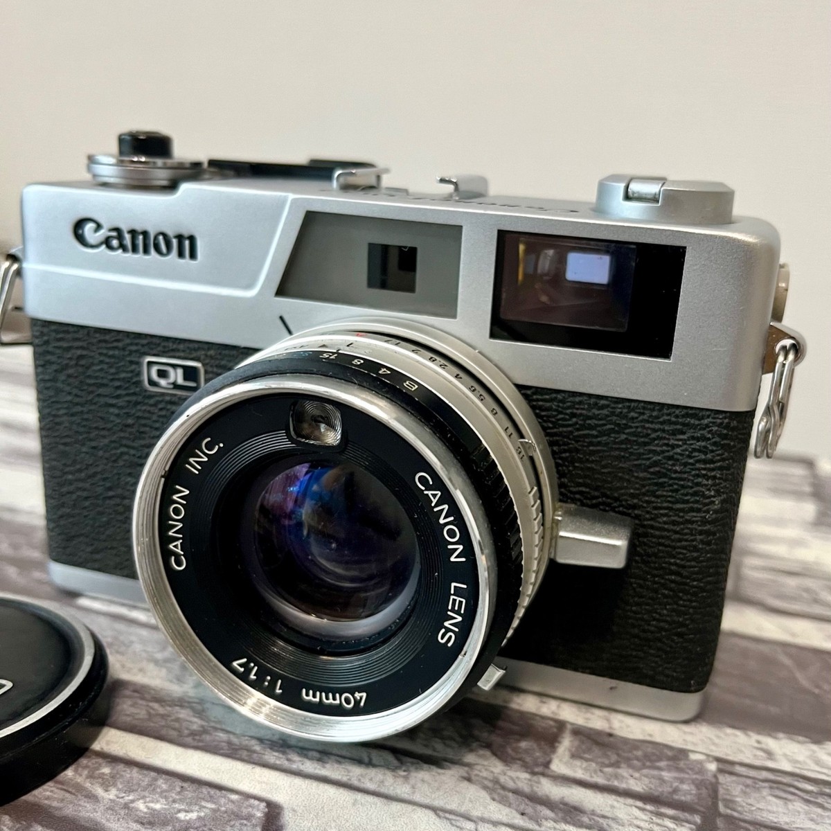 フィルムカメラ Canonet QL17 40mm f/1.7 Canon Canonet QL17 Silver 35mm Film Camera 40mm F1.7 Lens