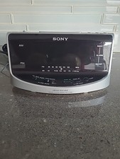 Sony Dream Machine Digital Alarm Clock AM FM Radio Large Display Silver ICF-C492