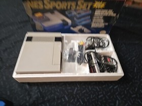 Nintendo NES Sports Set In Orig. Box 3 Controllers Satellite Accessories