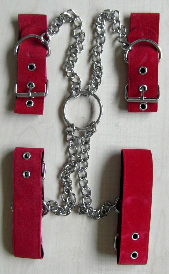 Juego de puños encuadernados a please rojo y negro de gamuza sintética (#ref K) Foto 2 de 3