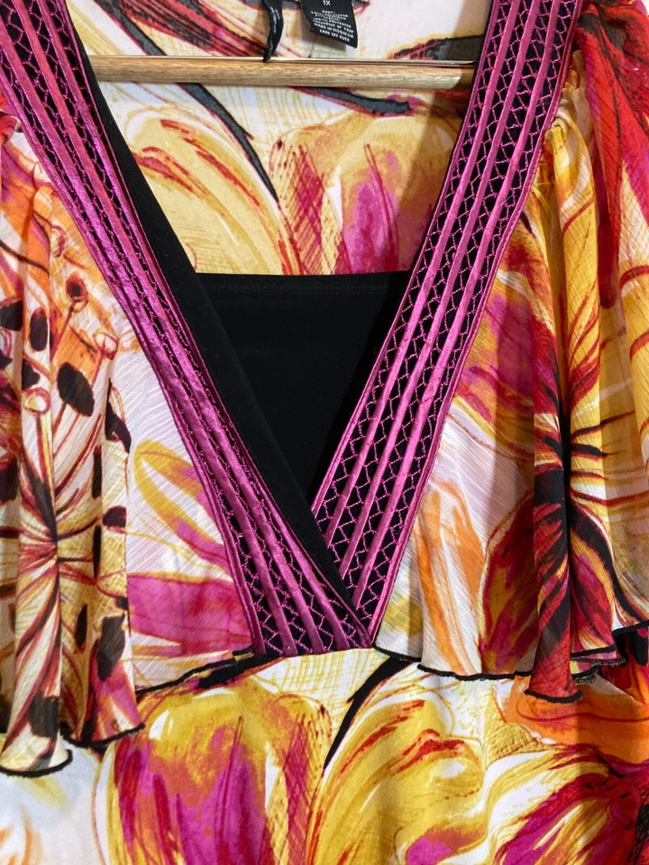 Vestido Babydoll New Directions Mujer 1X Rosa Tropical Floral Fluido Bordado Foto 3 de 4