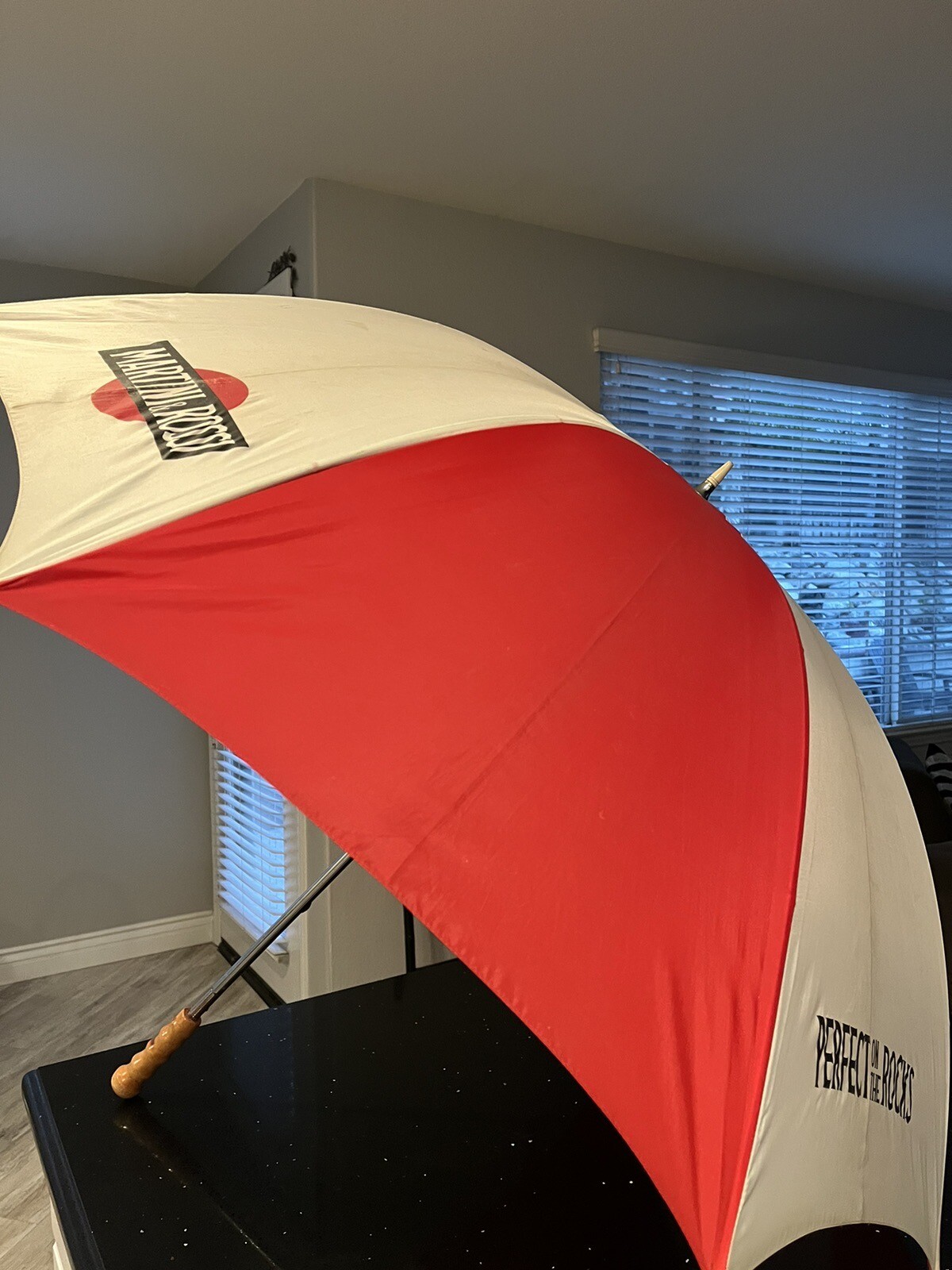 Martini Rossi Vintage Red White Perfect The Rocks Wood Handle Umbrella