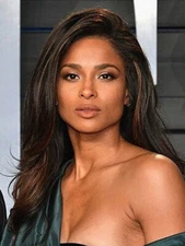 WIG SIS BLACK LONG STRAIGHT HAIR LACE FRONT NO BANGS- CIARA-  26" L =CCB0612390 