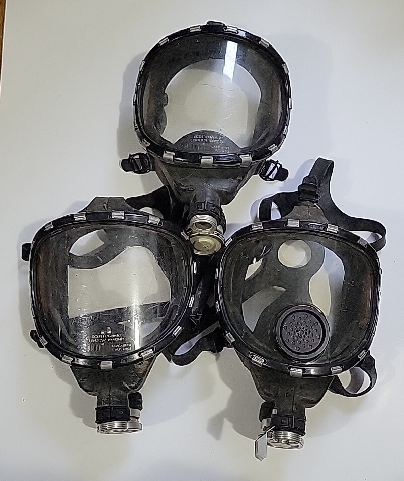 個人装備 Scott 10011308 Safety Masks 3) Scott Gas Mask - Used | eBay