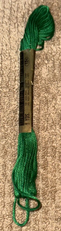 Vtg Lily 6 Strand Floss 9 Yards #187 Green  - Image 3 of 4