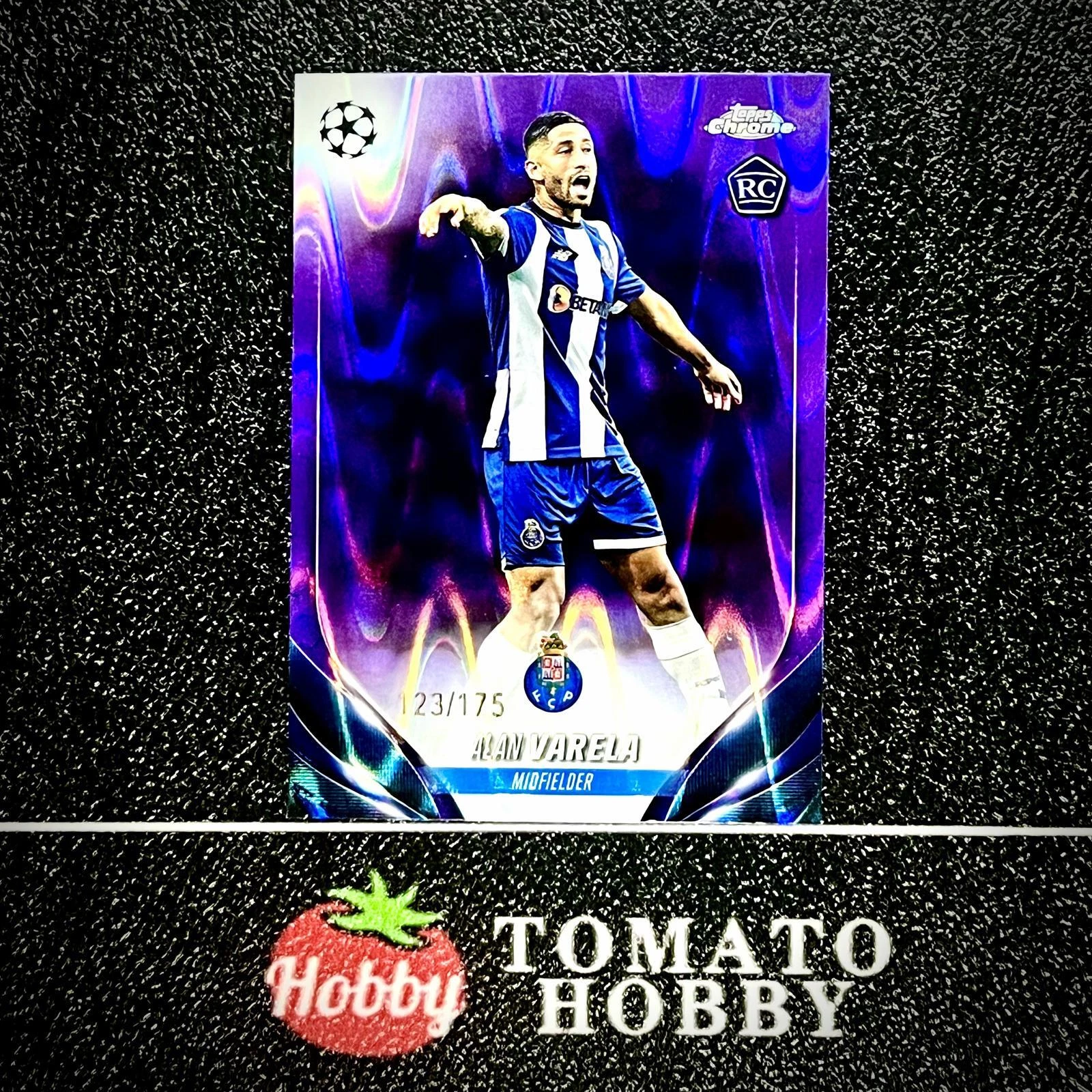 TOPPS CHROME UEFA 2023-24 ALAN VARELA RC /175 PURPLE RAY WAVE REFRACTOR PORTO