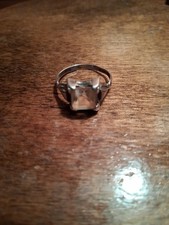 Vintage Eye Catching 925 Sterling Silver Quartz Ring Size 7 3/4. Beautiful