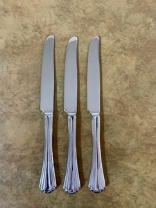 Reed And Barton Estoril Stainless - 3 "New French" Solid Knives