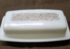 Vintage Pyrex Woodland butter Dish — photo 1