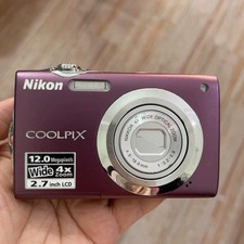 Nikon COOLPIX S3000 Digital Camera 12 MP 4x Optical Zoom with Accessories Purple