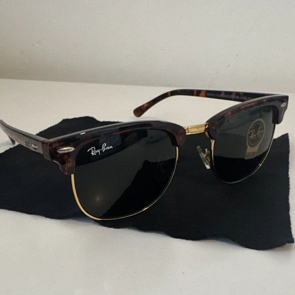 Ray-Ban Men’s Clubmaster Sunglasses Tortoise Brown Frame Green Tinted Glass - Image 4 of 4