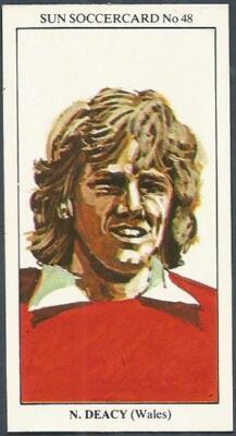 THE SUN 1979 SOCCERCARDS #048 - WALES & BERINGEN - NICK DEACY