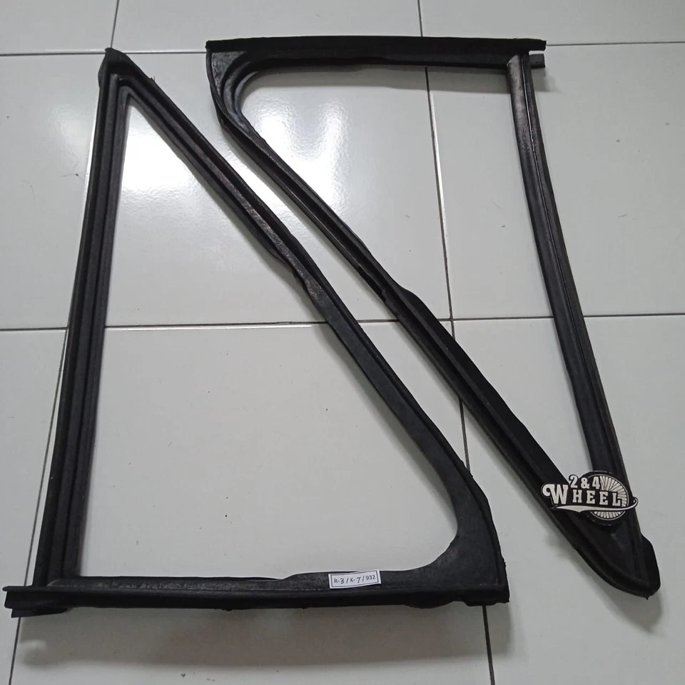 Isuzu Trooper / Big Horn 5D Model 1988-1991 Front Door Vent Rubber Seal Pair L/R - Изображение 4 из 4