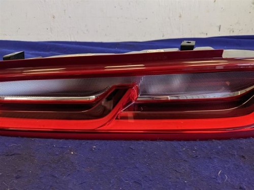 2016-2018 Chevrolet Camaro LS LT SS Passenger Taillight Lamp Lens New Take Off - Foto 3 di 12
