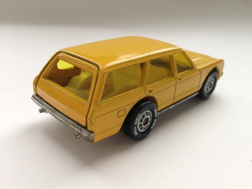 Siku 1028/1322 - Ford Granada torneo station wagon (MK1) ruote gialle B2 - 1:55 - Foto 4 di 16