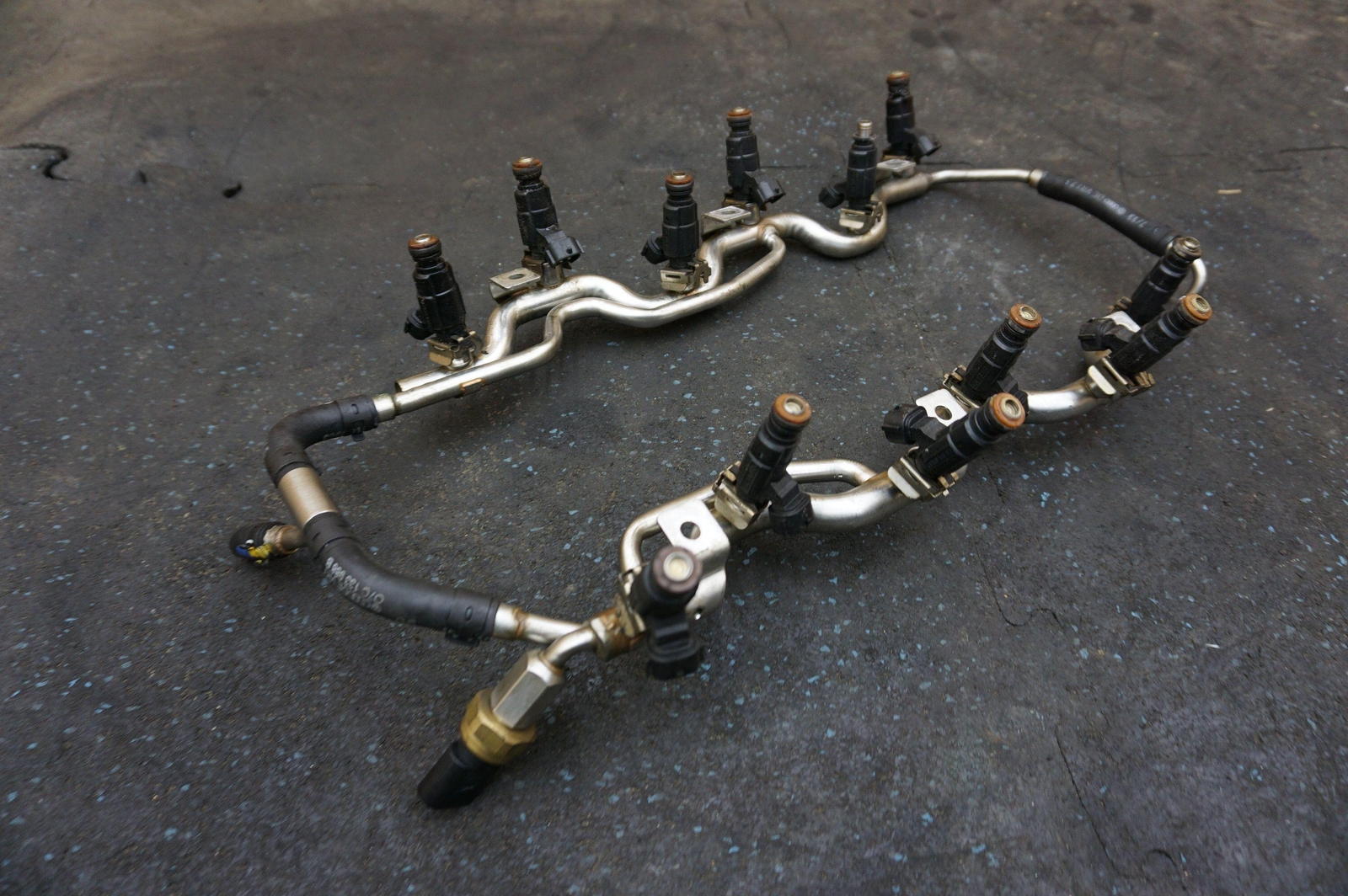 Set of Fuel Rail 12 Injector 07C133316AH Bentley Continental Flying Spur 06-17+