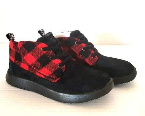 canoe chukka sneaker