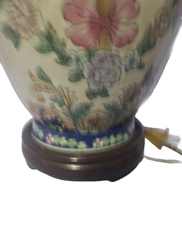 Asian Vintage Porcelain Blue, White and Pink Floral Pattern Table Lamp - Picture 9 of 10