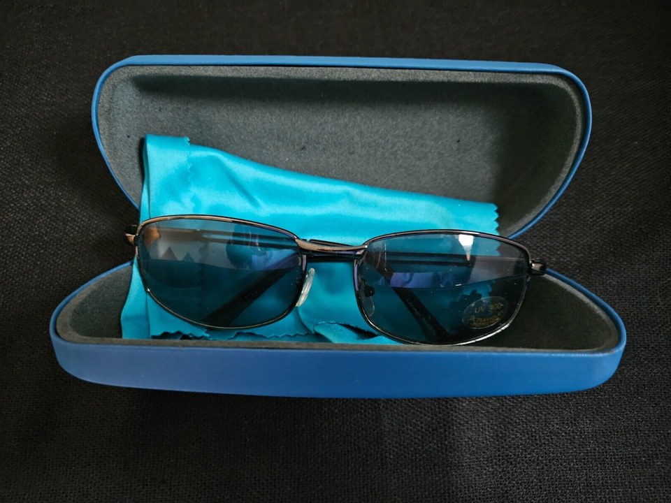 Job Lot 4 Prescription Reading Glasses Spectacles Hard Cases Specsavers