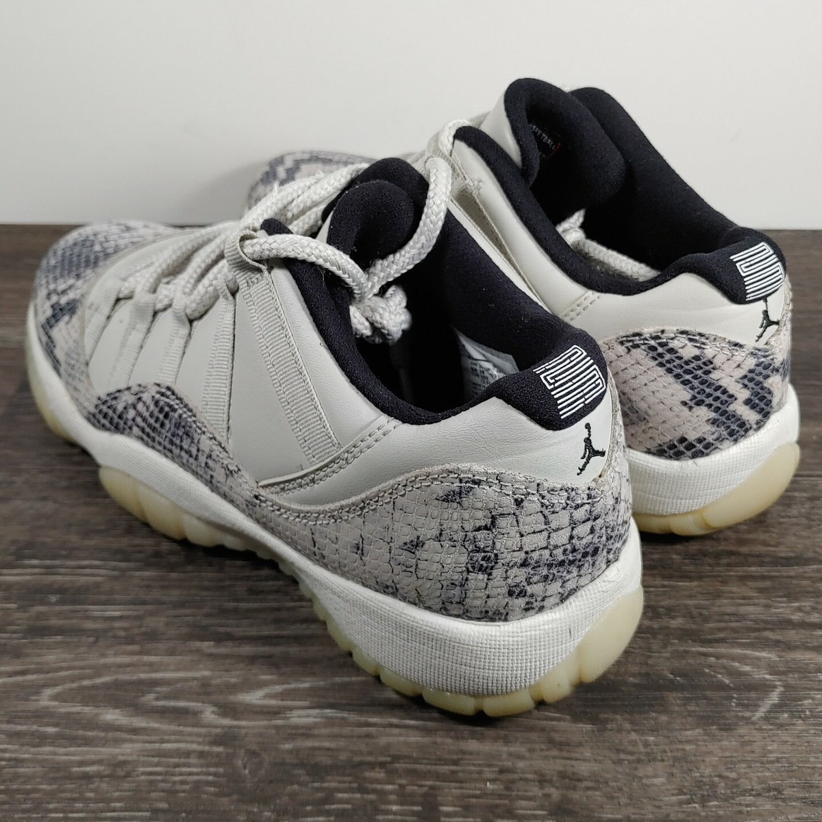 Air Jordan 11 Retro GS Low 'Light Bone Snakeskin' Size 7Y Air Jordan 11 Retro GS Low 'Light Bone Snakeskin' Size 7Y