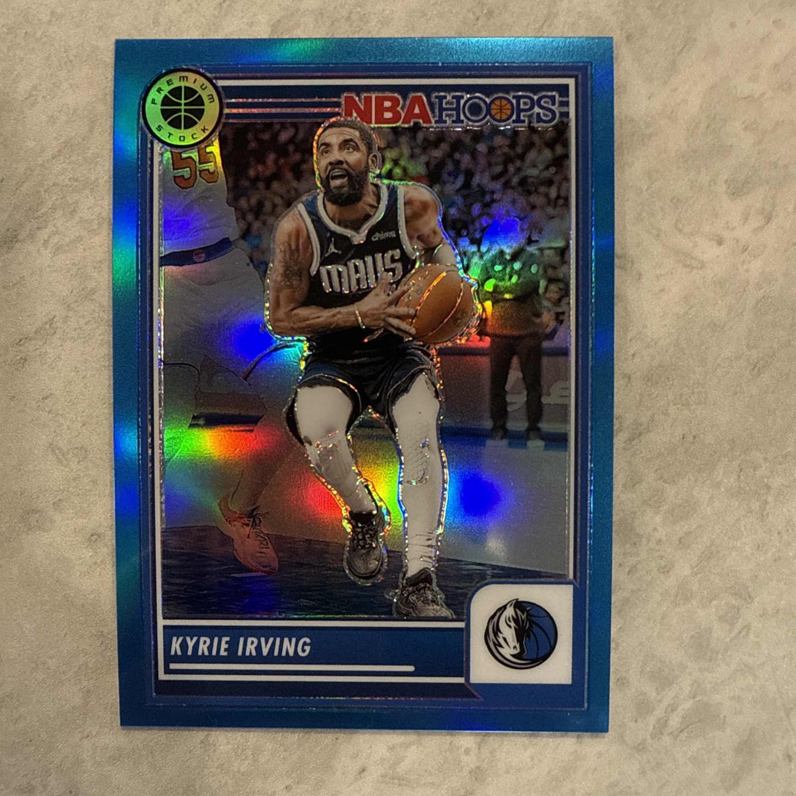 2023-24 Panini Nba Hoops Premium Stock - Kyrie Irving #256 Blue Prizm /15