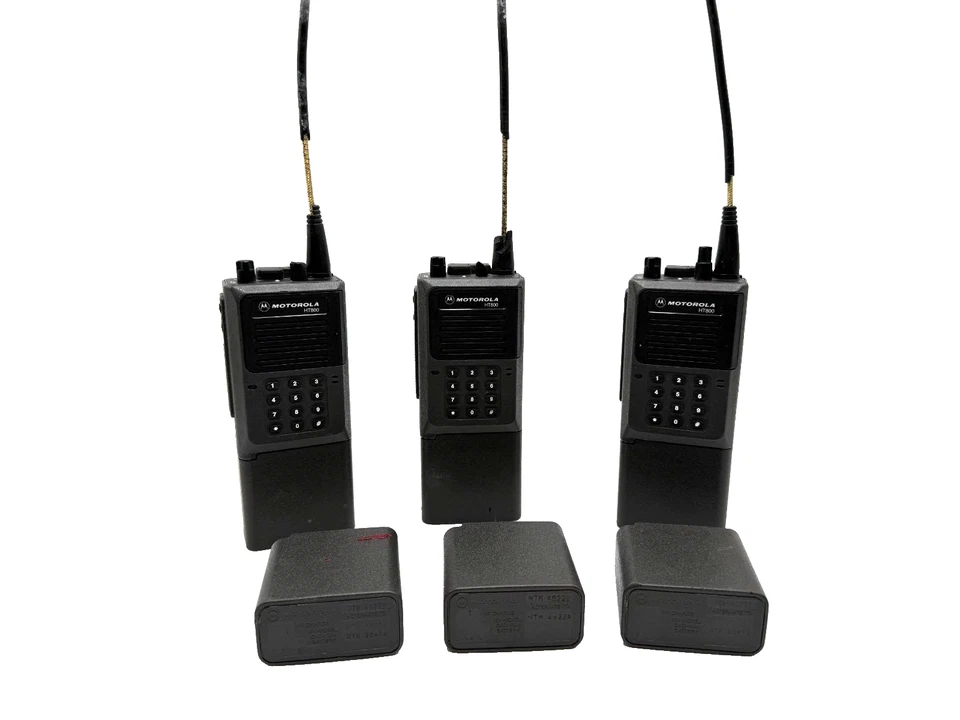 Motorola HT800 Handfunkgerät UHF VHF defekt - 3 Stück - Bild 1 von 4