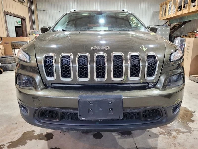 2014-18 Jeep Cherokee (2.4L / AT / AWD) Starter Motor - Image 2 of 4